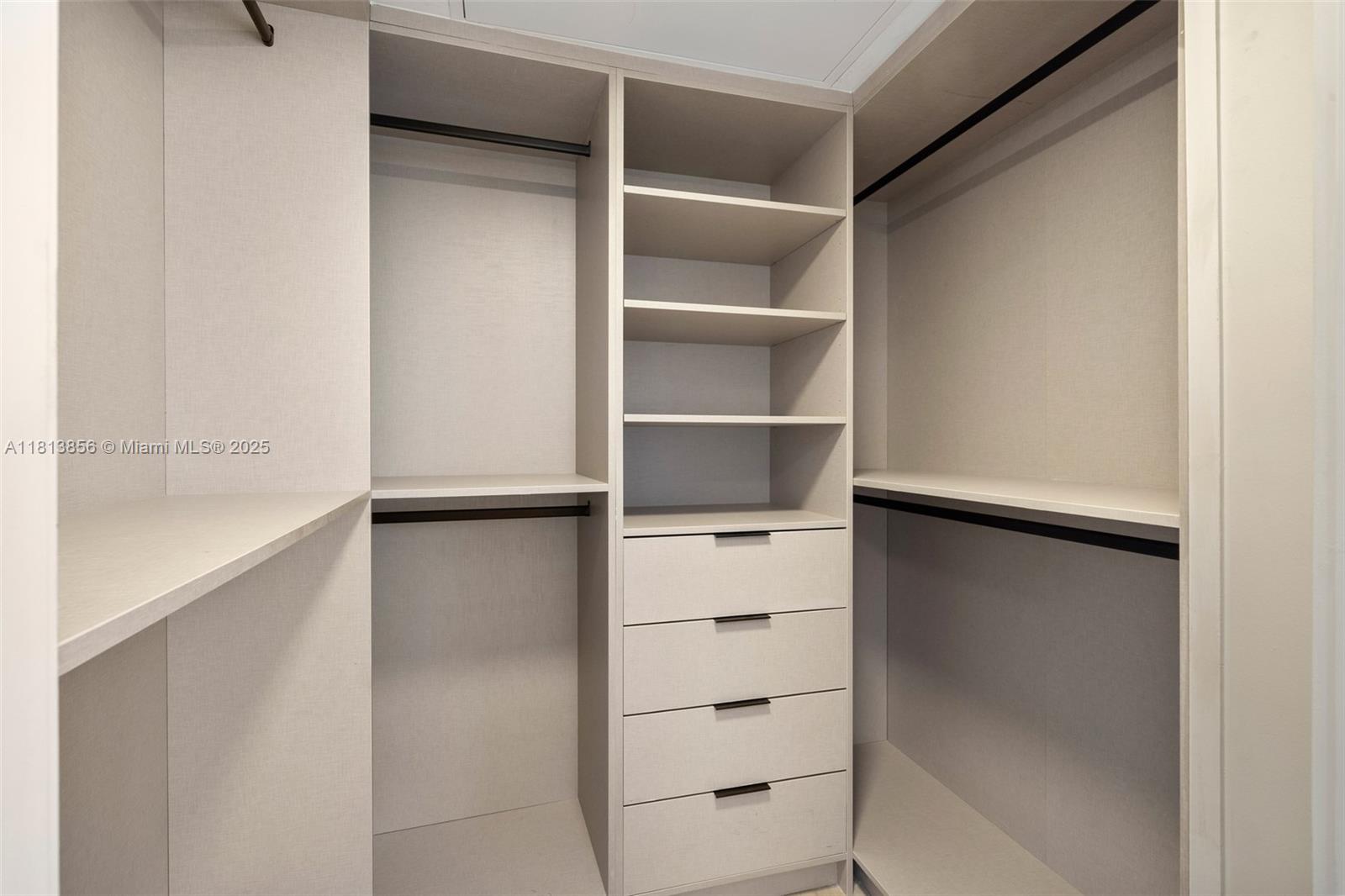 IMPERIAL HOUSE CONDO - Residential Lease