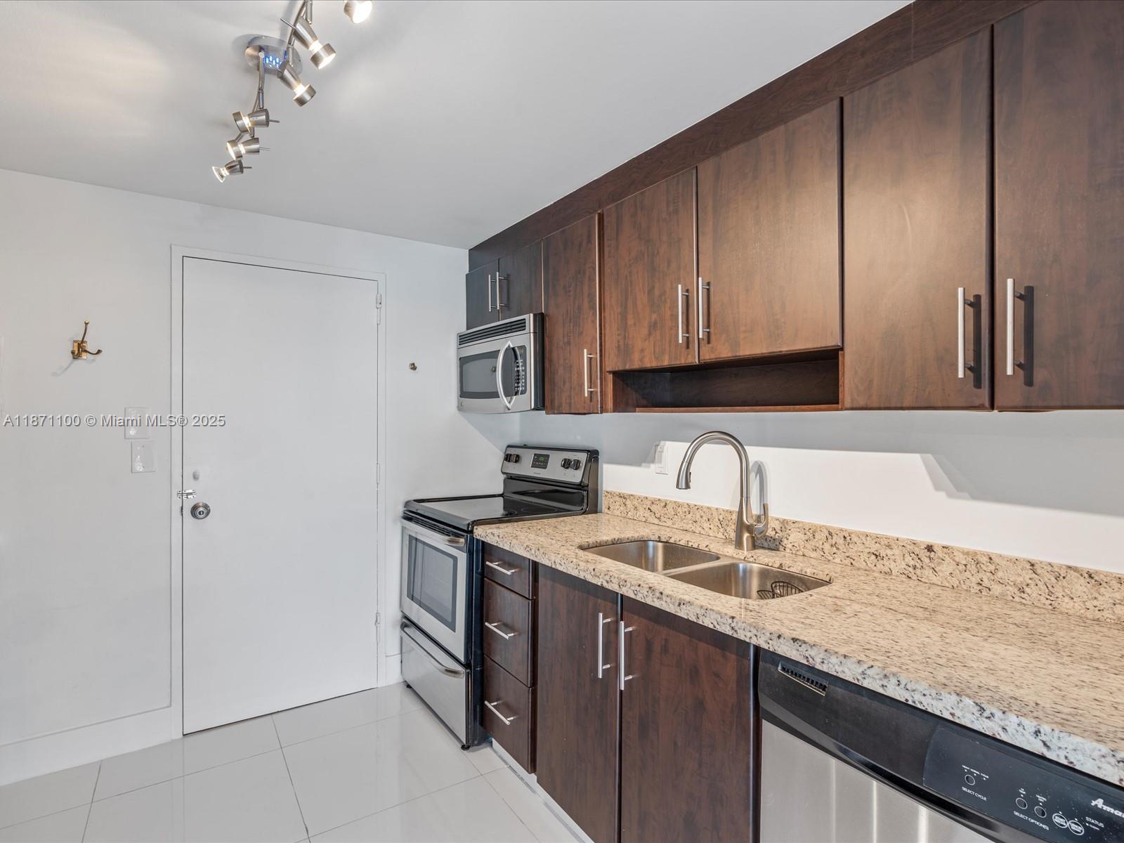 Guildford Condo - Residential Lease