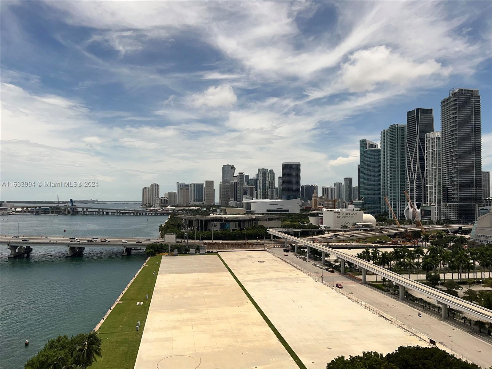 Property for Sale at 555 Ne 15th St 16J, Miami, Broward County, Florida - Bedrooms: 1 
Bathrooms: 2  - $395,000