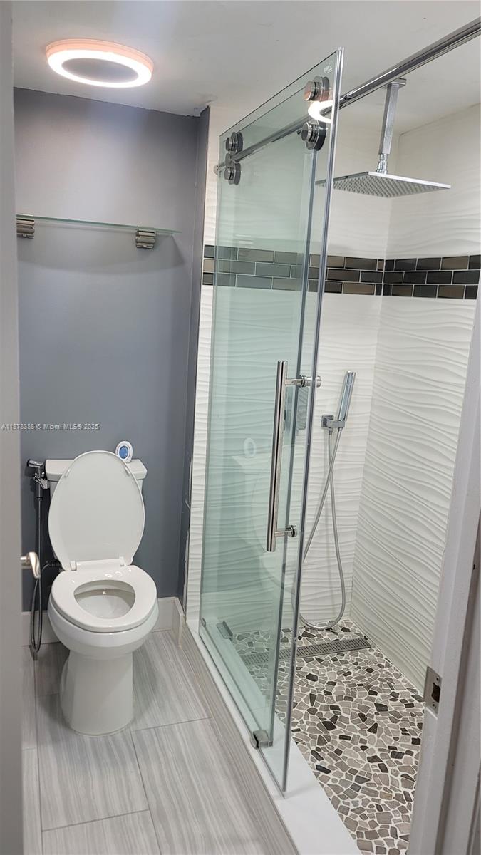 GARDENS AT BONAVENTURE 11 - Residential Lease