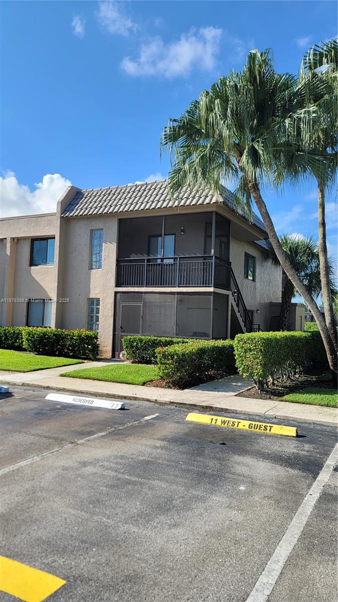ABSOLUTELY GORGEOUS & REMODELED 2 BEDROOM & 2 BATH APARTMENT IN THE COMMUNITY OF GARDENS AT BONAVENTURE IN WESTON!!!! Great location and close to everything, like A+ schools, malls, restaurants, parks, hospitals, and more. Washer & Dryer in the unit. Community has great amenities and there is a country club as well. No pets per association. Only 1 year leases. Contact us now for a private showing. Property is tenant occupied till the 7th of November, please give 24 hour notice to view the unit.