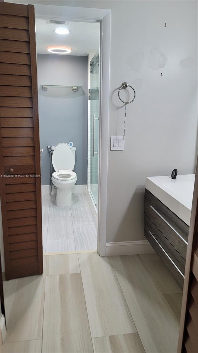 GARDENS AT BONAVENTURE 11 - Residential Lease