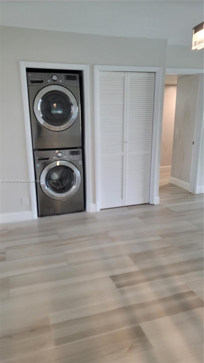 GARDENS AT BONAVENTURE 11 - Residential Lease