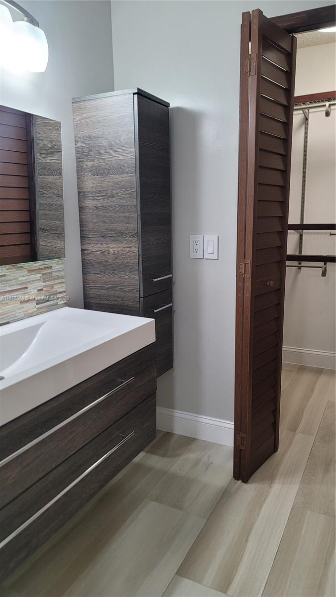 GARDENS AT BONAVENTURE 11 - Residential Lease