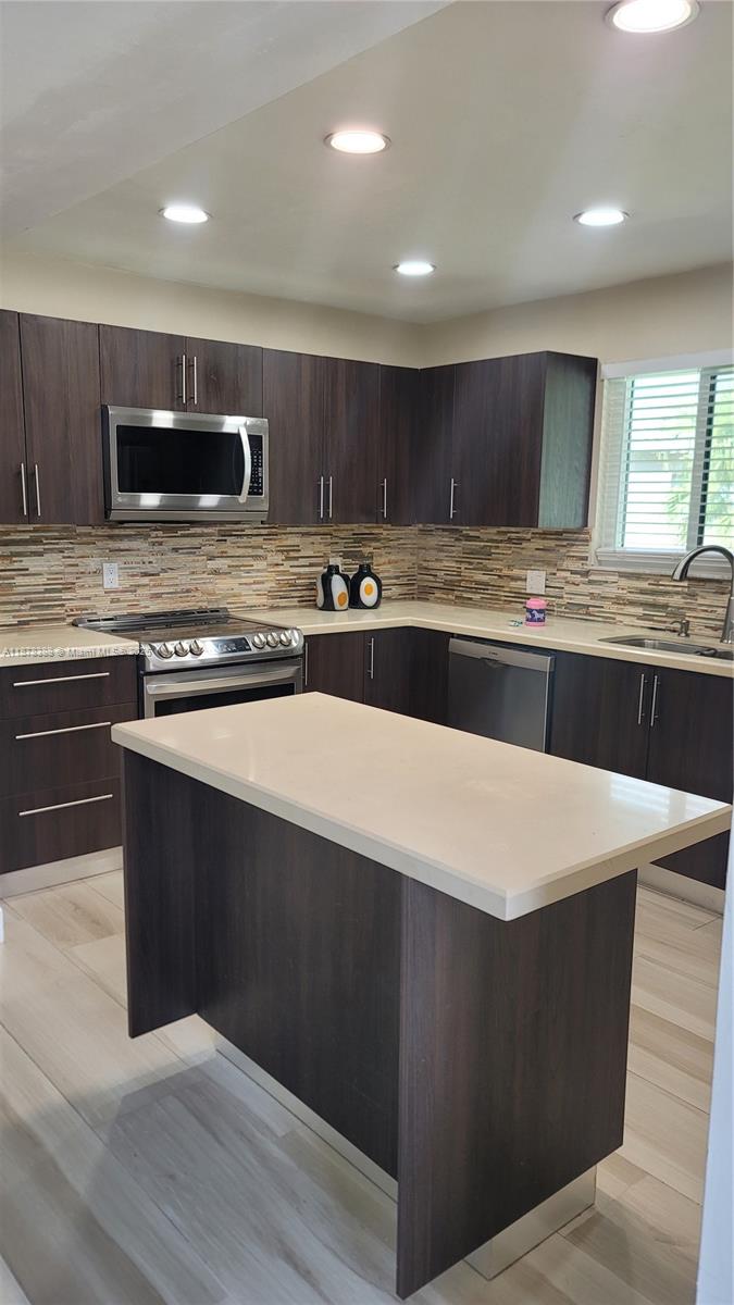 GARDENS AT BONAVENTURE 11 - Residential Lease