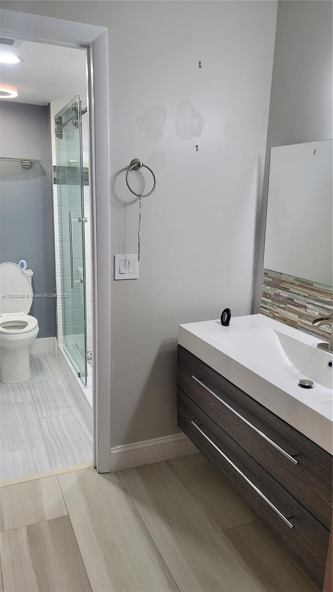 GARDENS AT BONAVENTURE 11 - Residential Lease