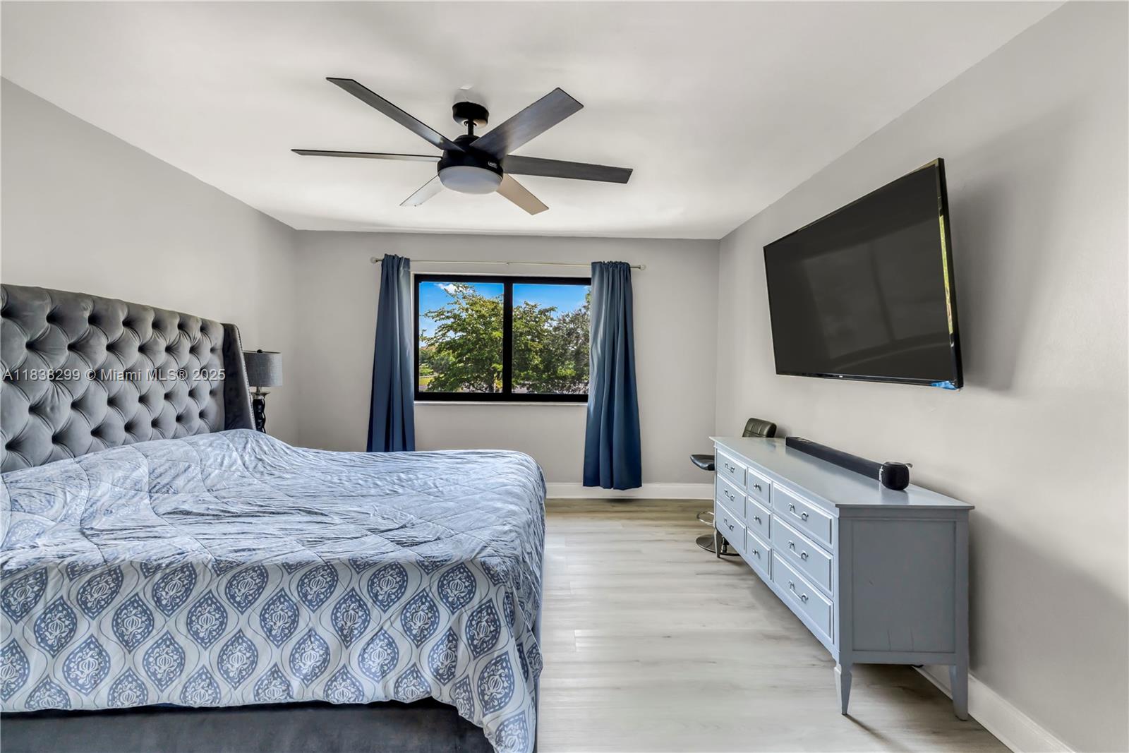 RACQUET CLUB APTS AT BONA - Residential