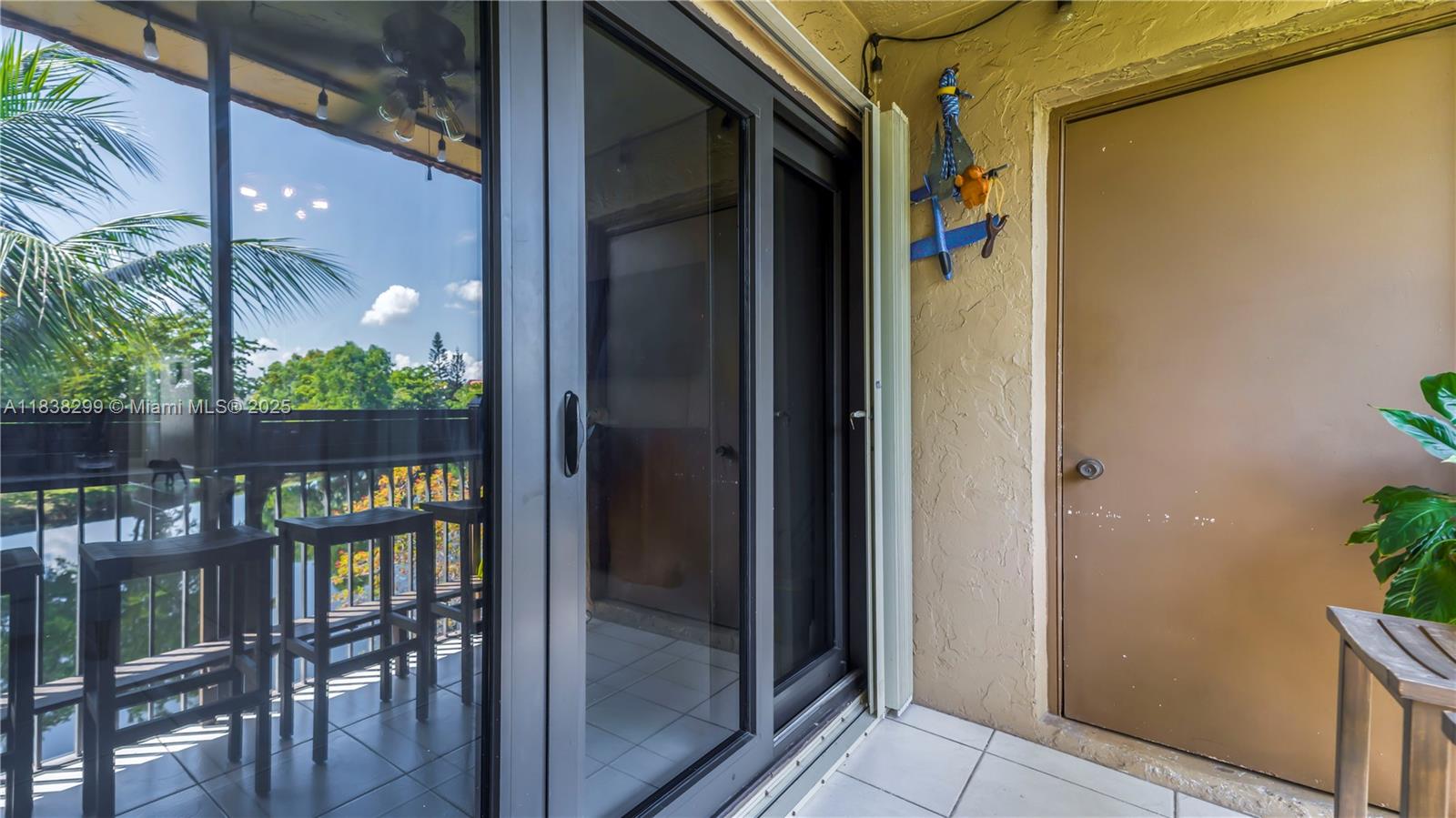 RACQUET CLUB APTS AT BONA - Residential