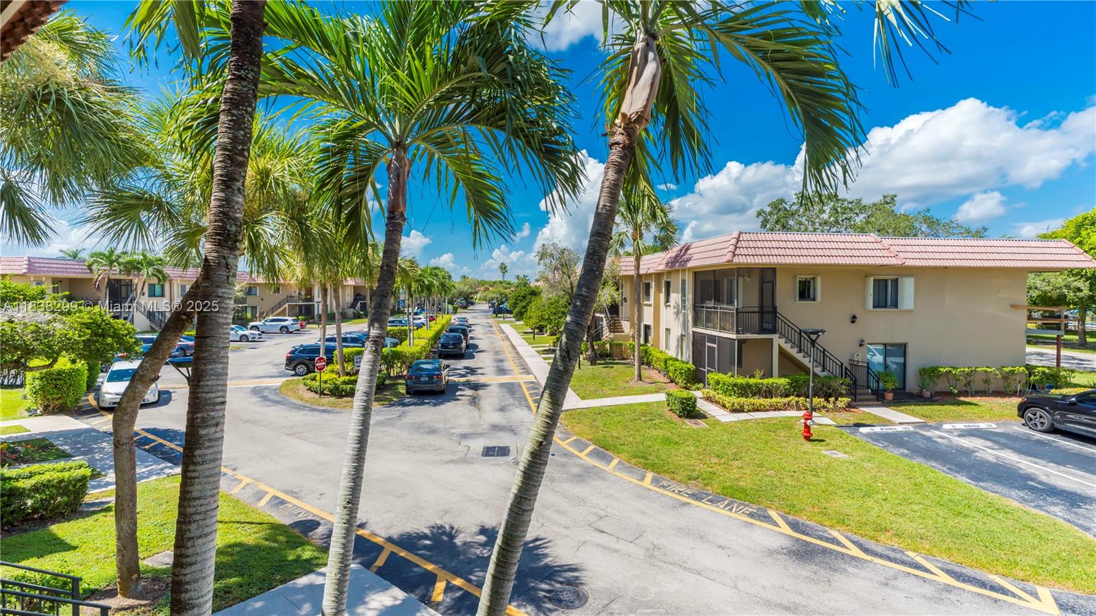 RACQUET CLUB APTS AT BONA - Residential