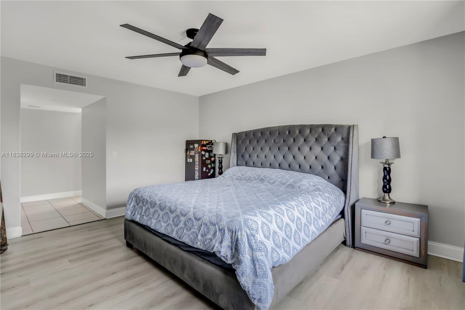 RACQUET CLUB APTS AT BONA - Residential