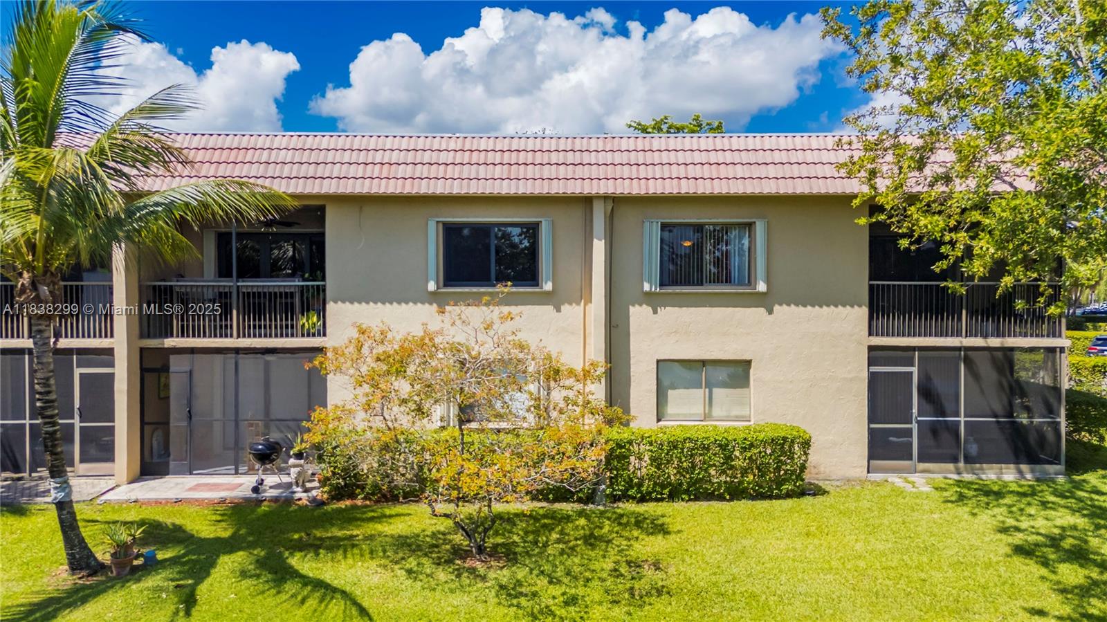 RACQUET CLUB APTS AT BONA - Residential