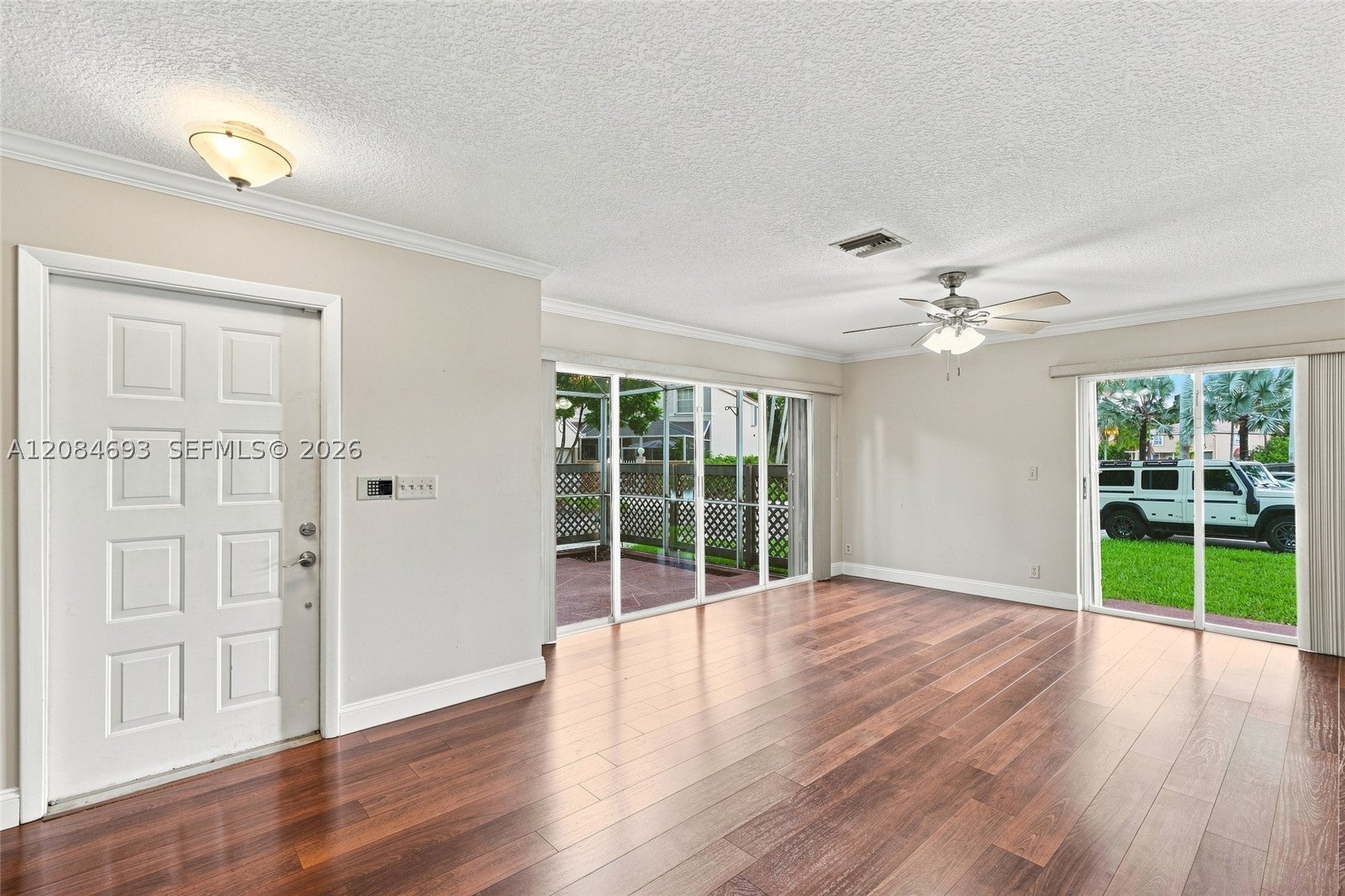 10922 Chandler Dr