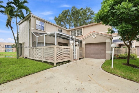 Photo of 10922 Chandler Dr, Cooper City, FL 33026 (MLS # A12084693)
