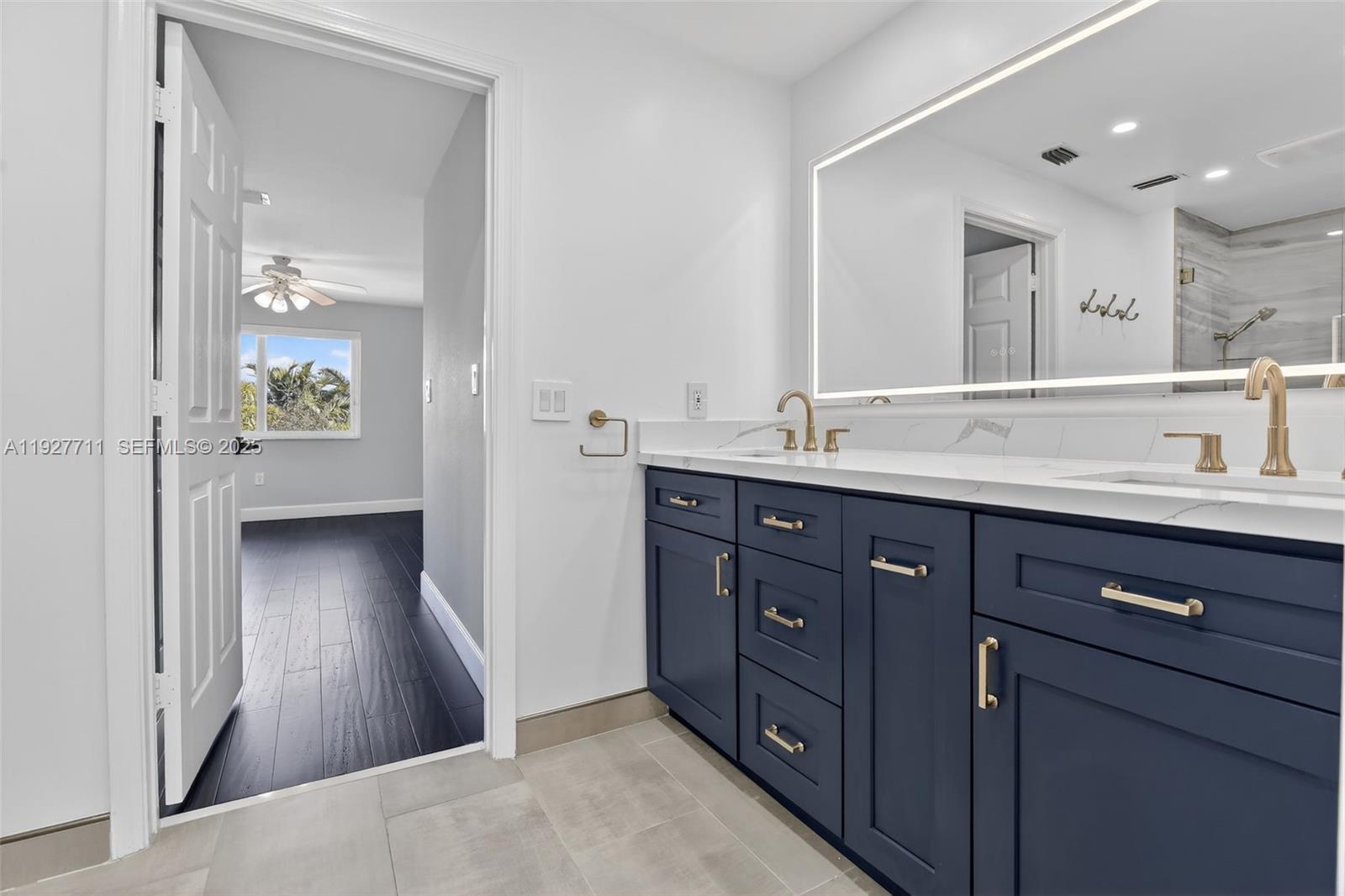 PEMBROKE ISLES 1 - Residential