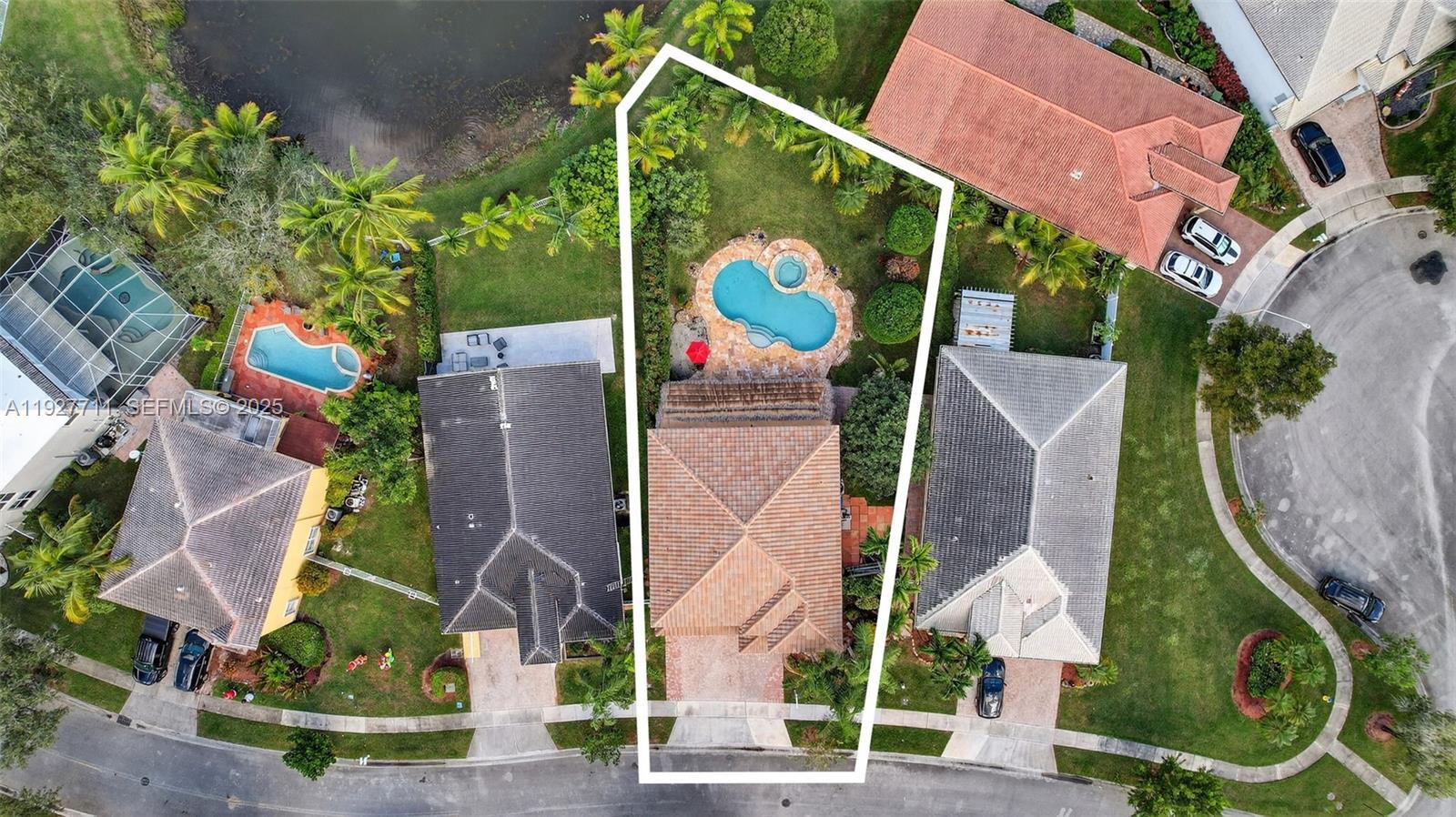 PEMBROKE ISLES 1 - Residential