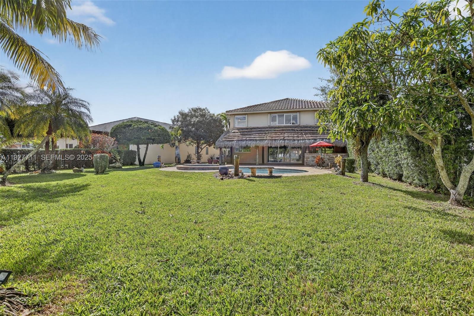 PEMBROKE ISLES 1 - Residential