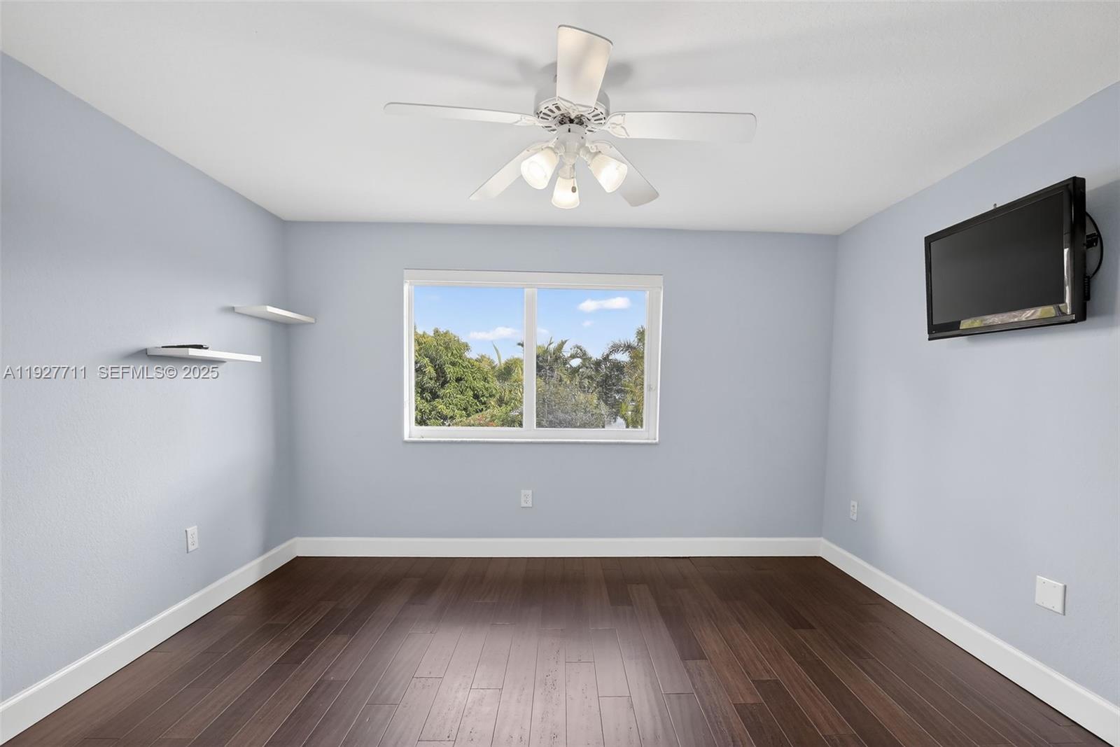 PEMBROKE ISLES 1 - Residential