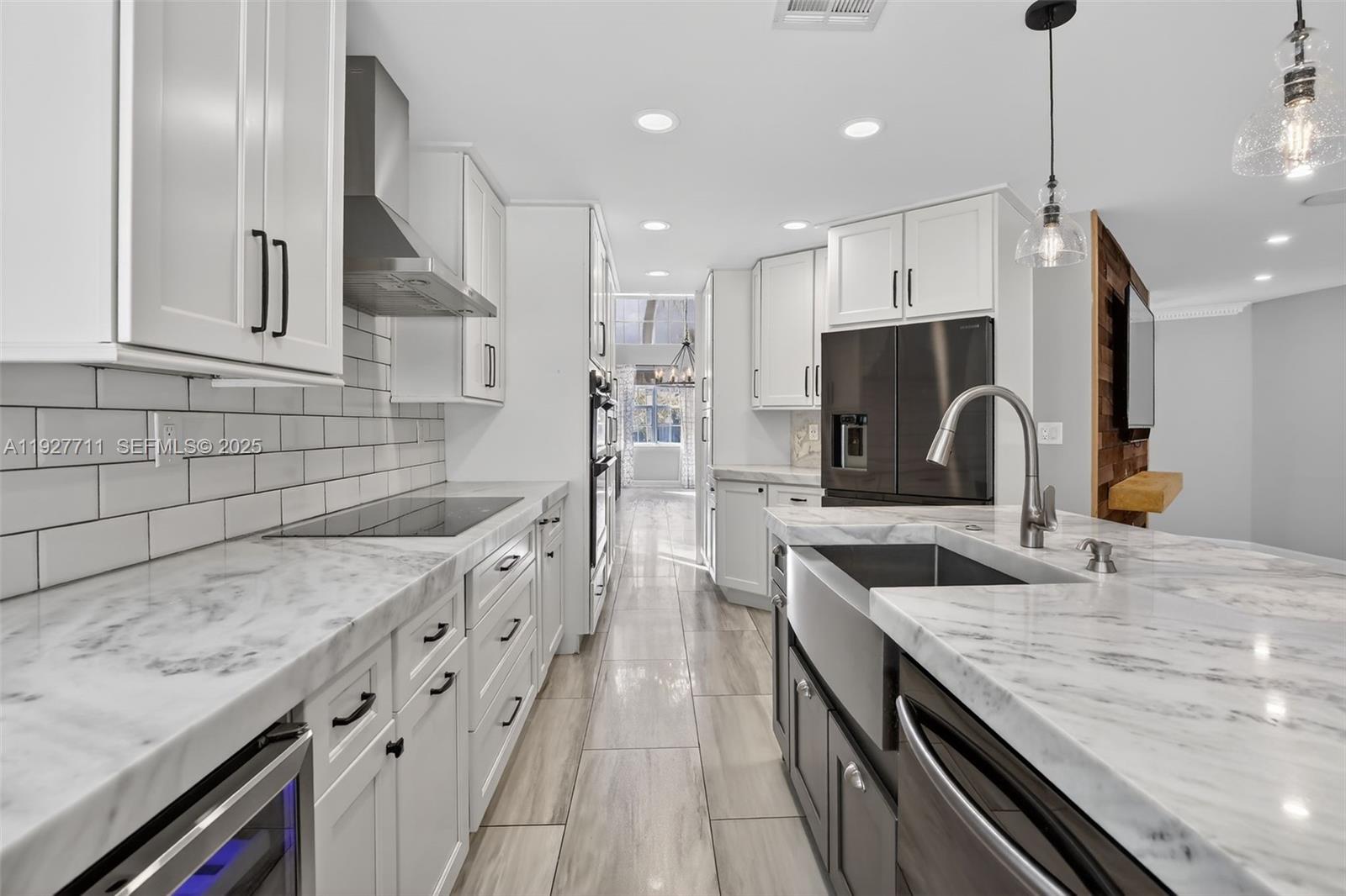 PEMBROKE ISLES 1 - Residential