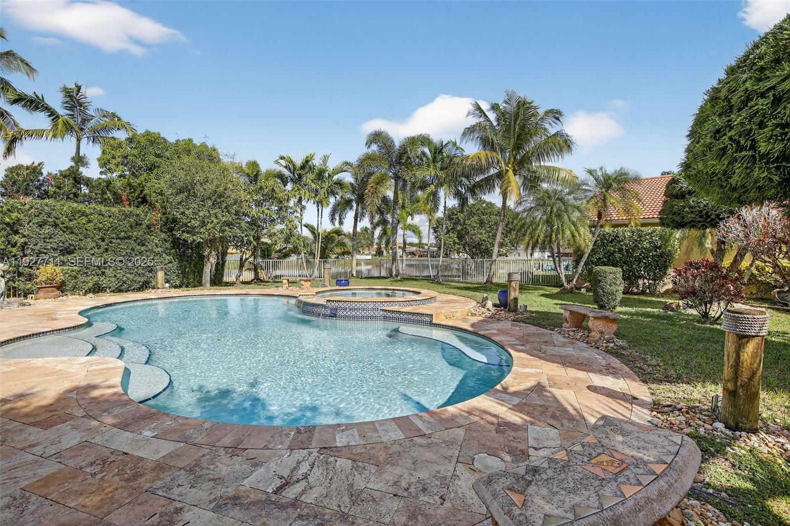 PEMBROKE ISLES 1 - Residential