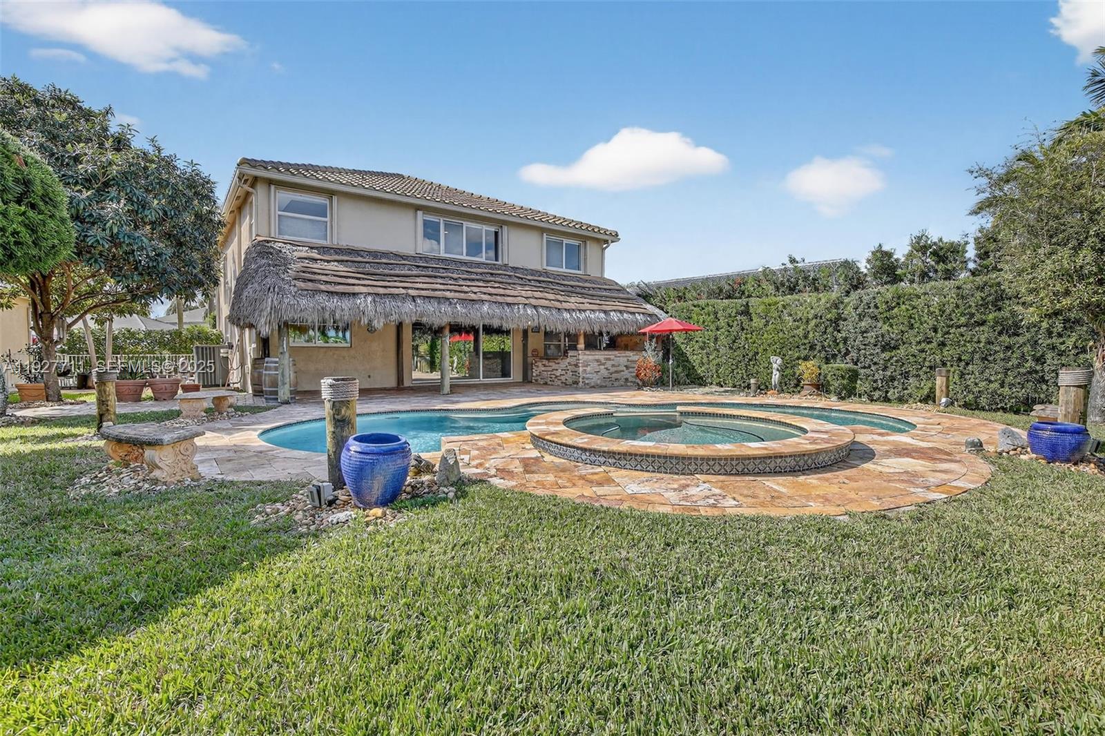 PEMBROKE ISLES 1 - Residential