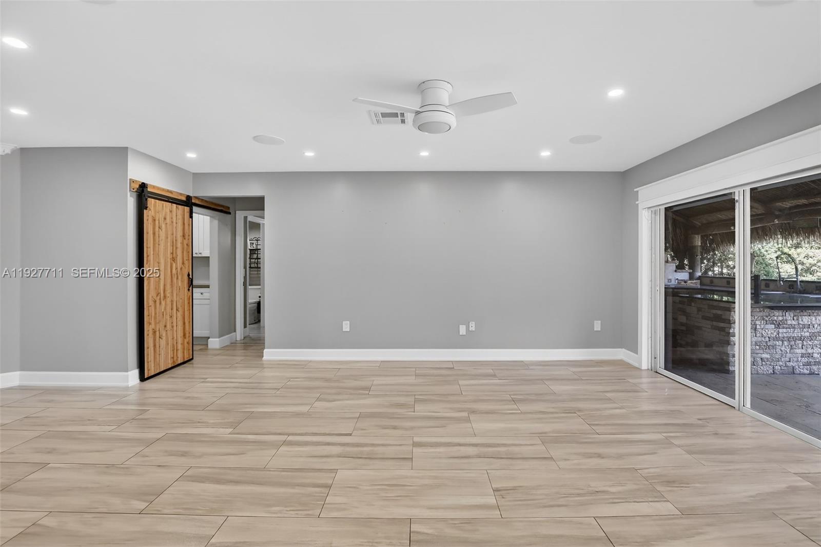 PEMBROKE ISLES 1 - Residential