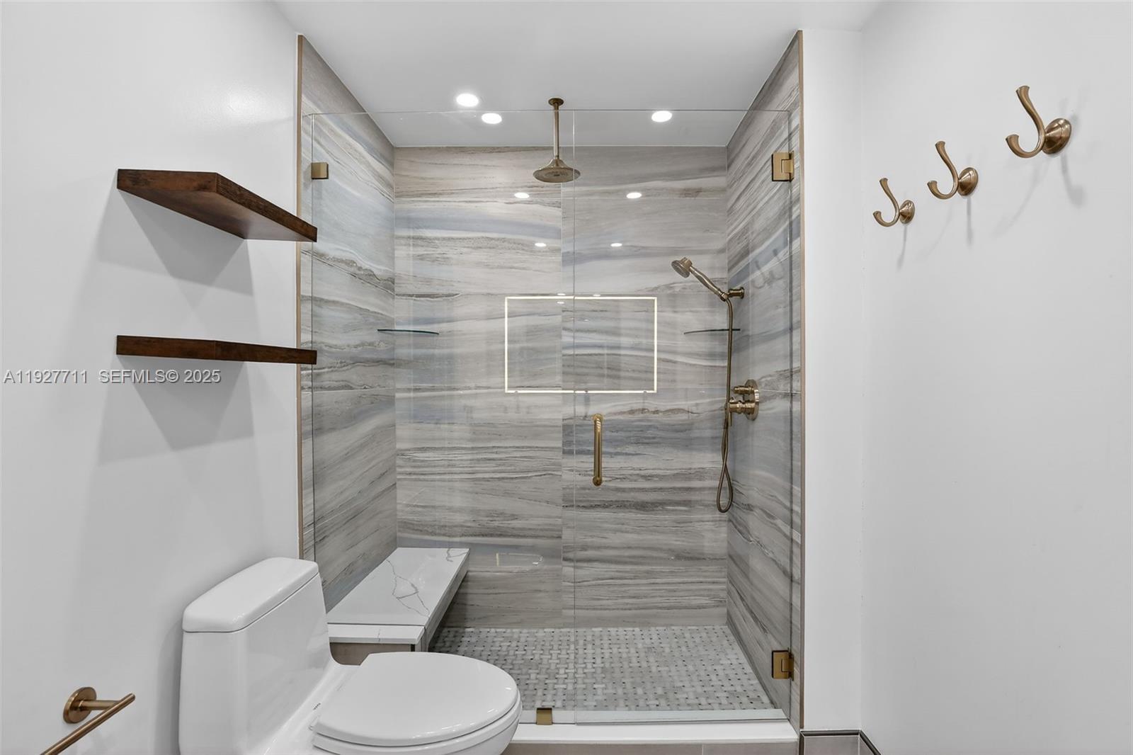 PEMBROKE ISLES 1 - Residential