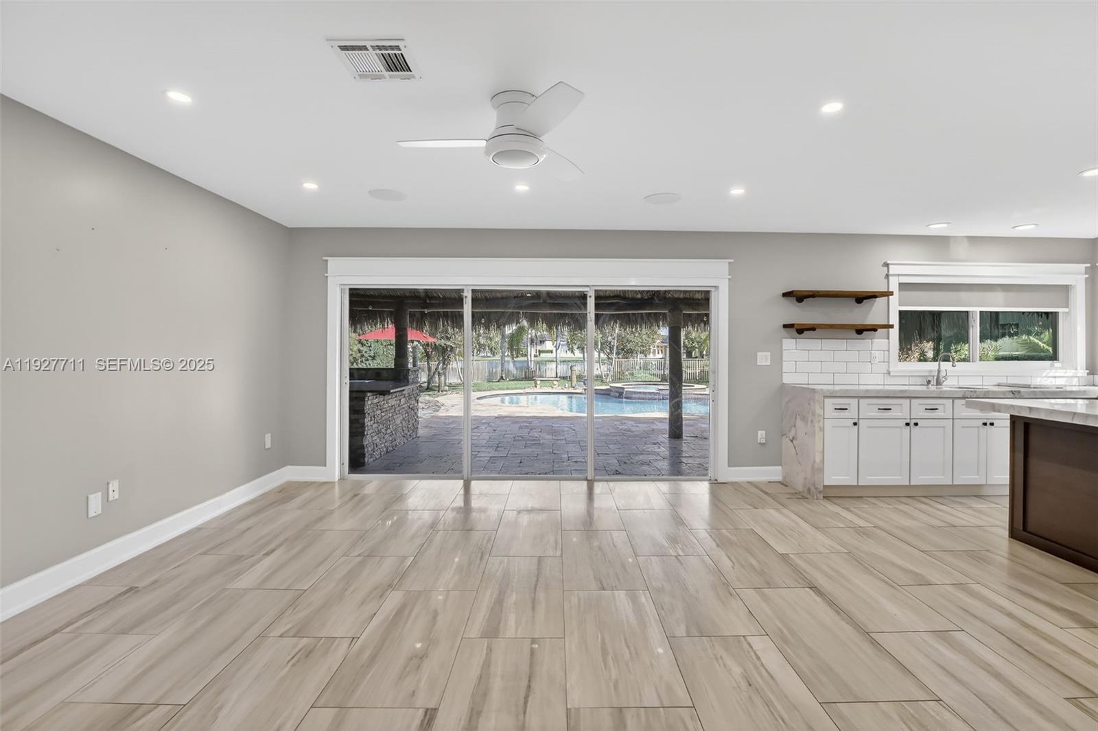 PEMBROKE ISLES 1 - Residential