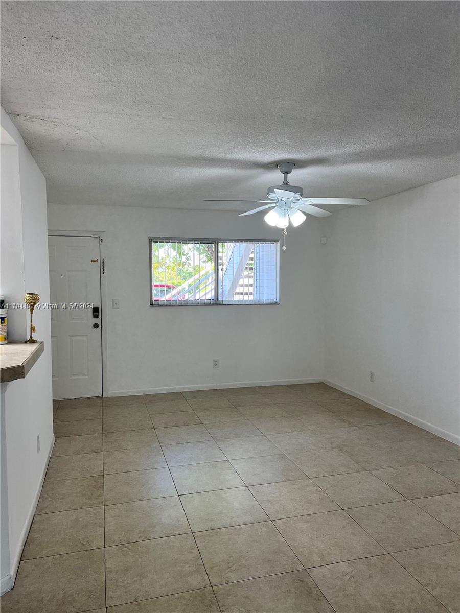 SUMMER LAKE - Residential Lease