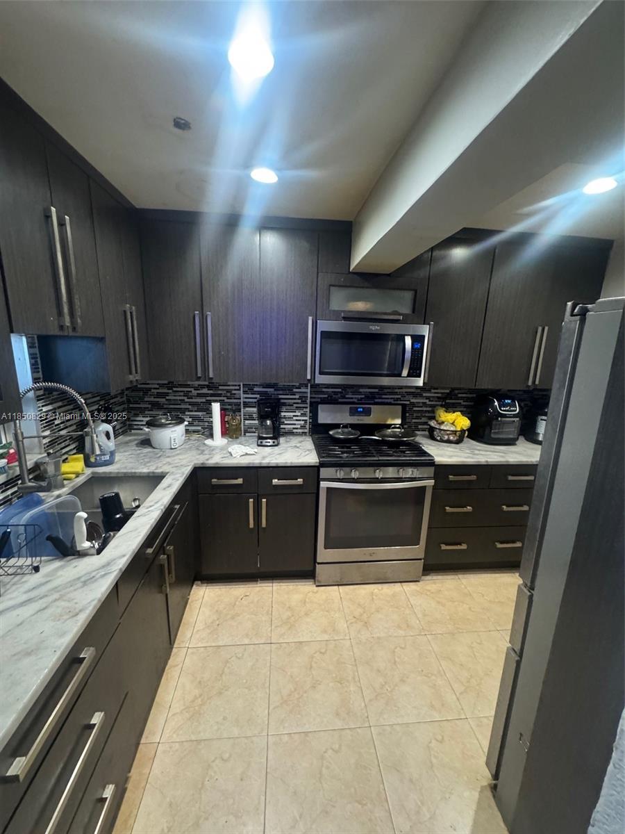 4600 NW 195th St