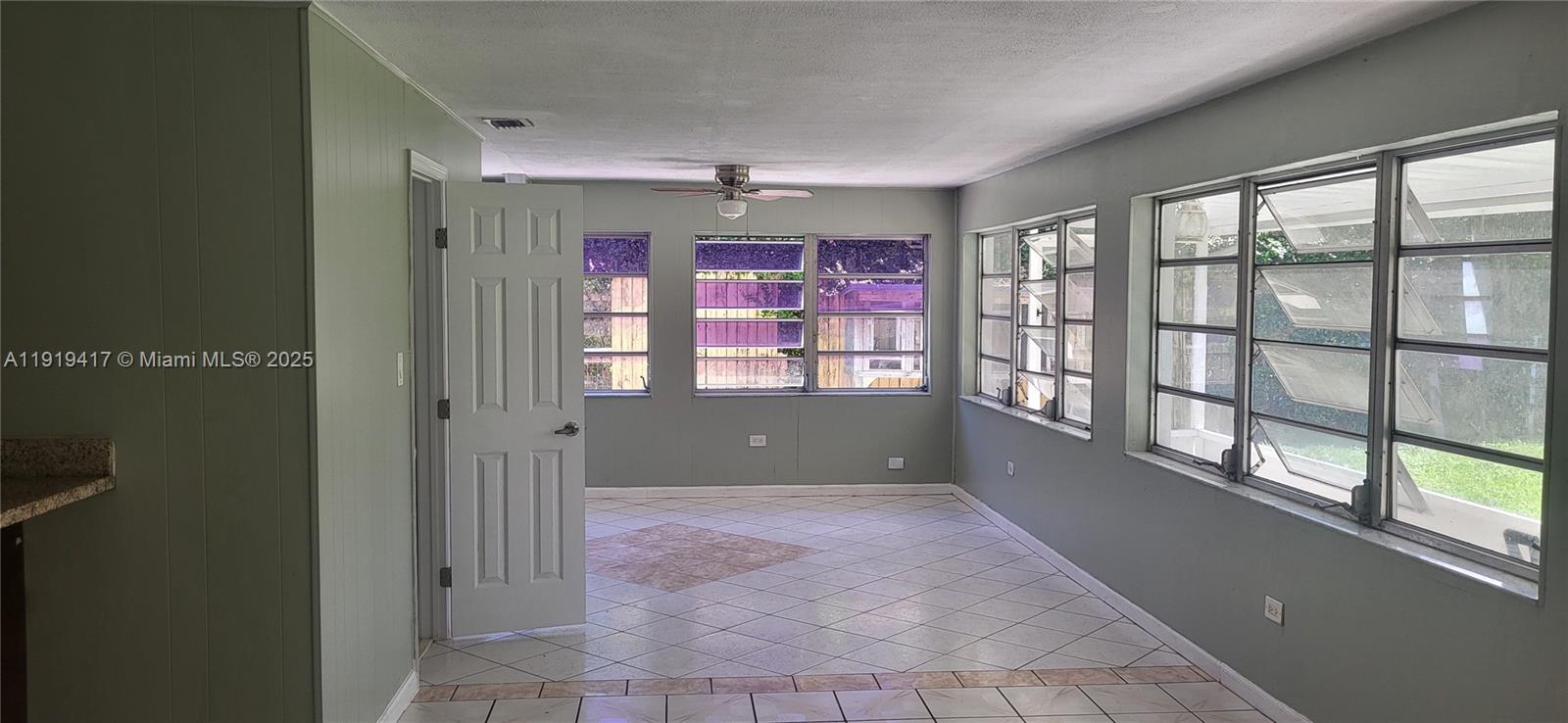 BISCAYNE HIGHLANDS - Residential Lease