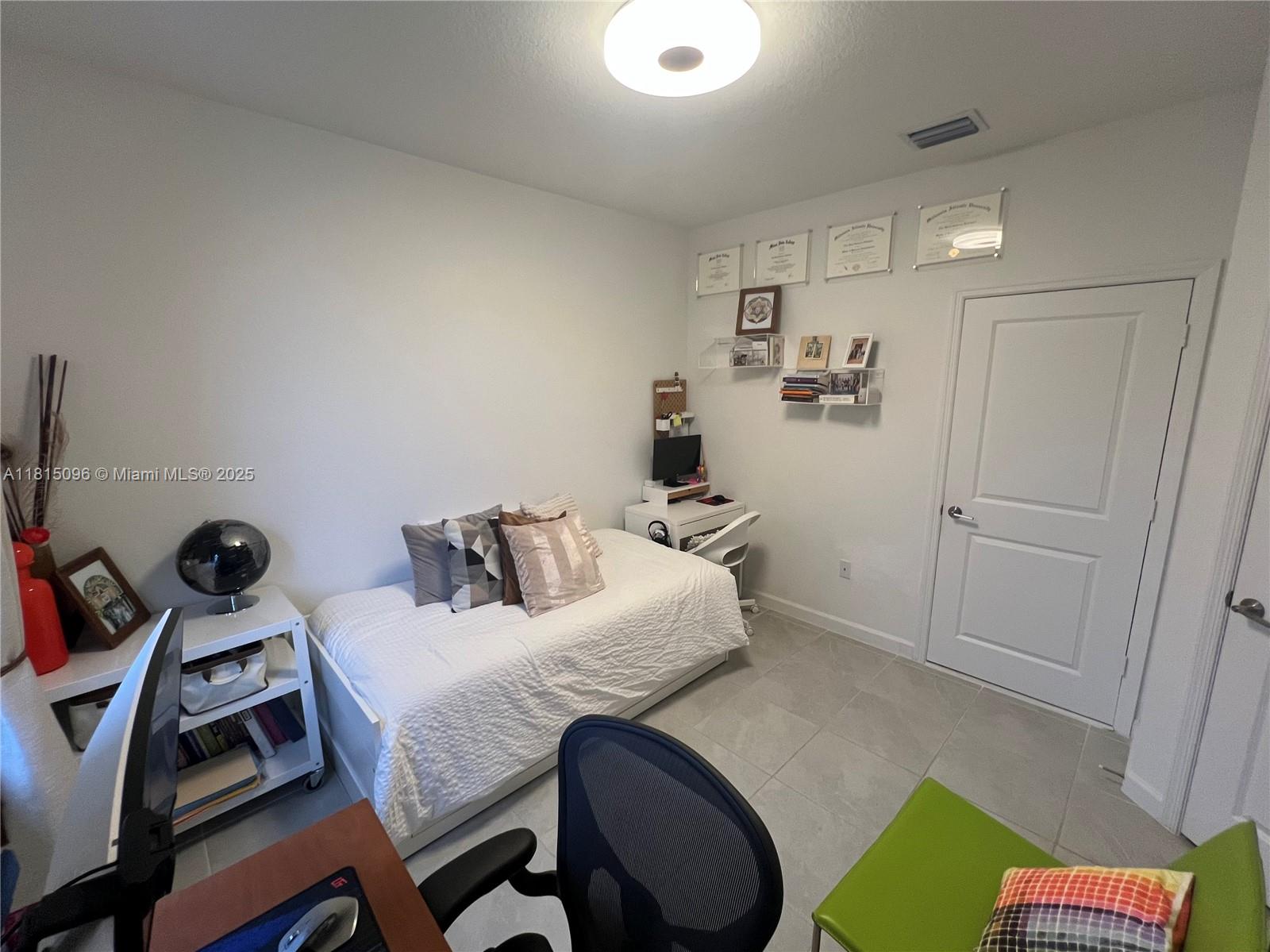 GOLF PARK SEC 1 - Residential