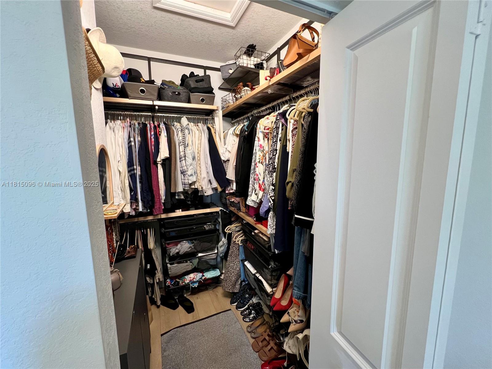 GOLF PARK SEC 1 - Residential