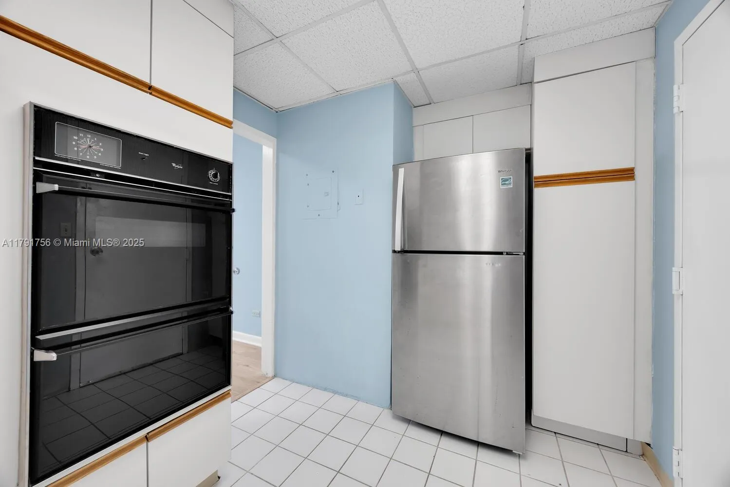 Coral Gables, Florida 33134, United States, 1 Bedroom Bedrooms, ,1 BathroomBathrooms,Residential,Active,118079