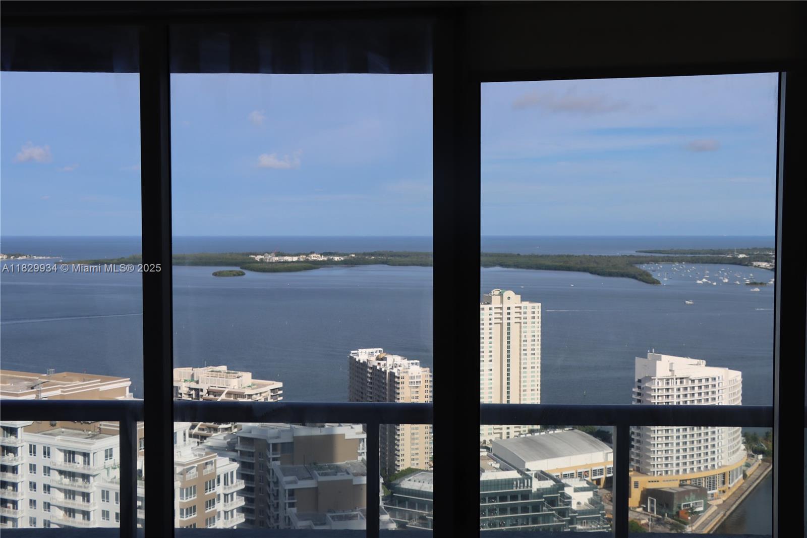 475 Brickell Ave 4207
