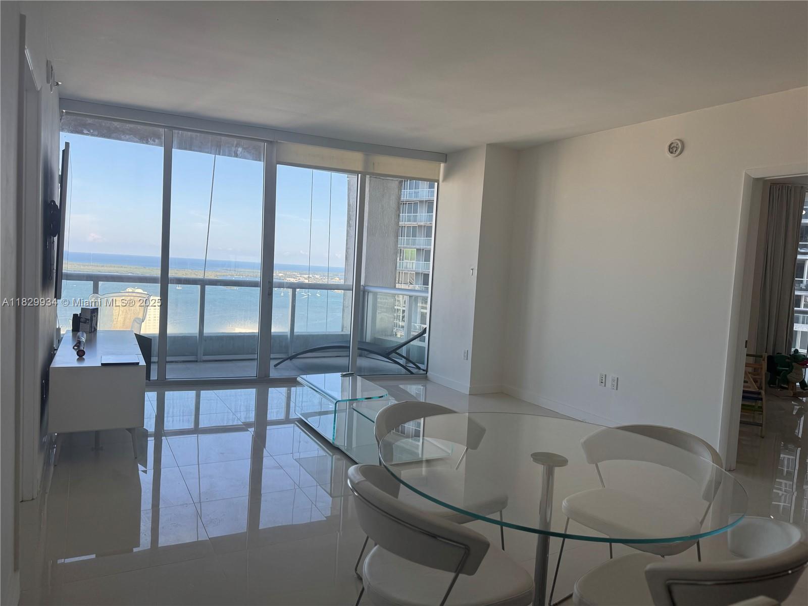 ICONBRICKELL CONDO NO 1 - Residential