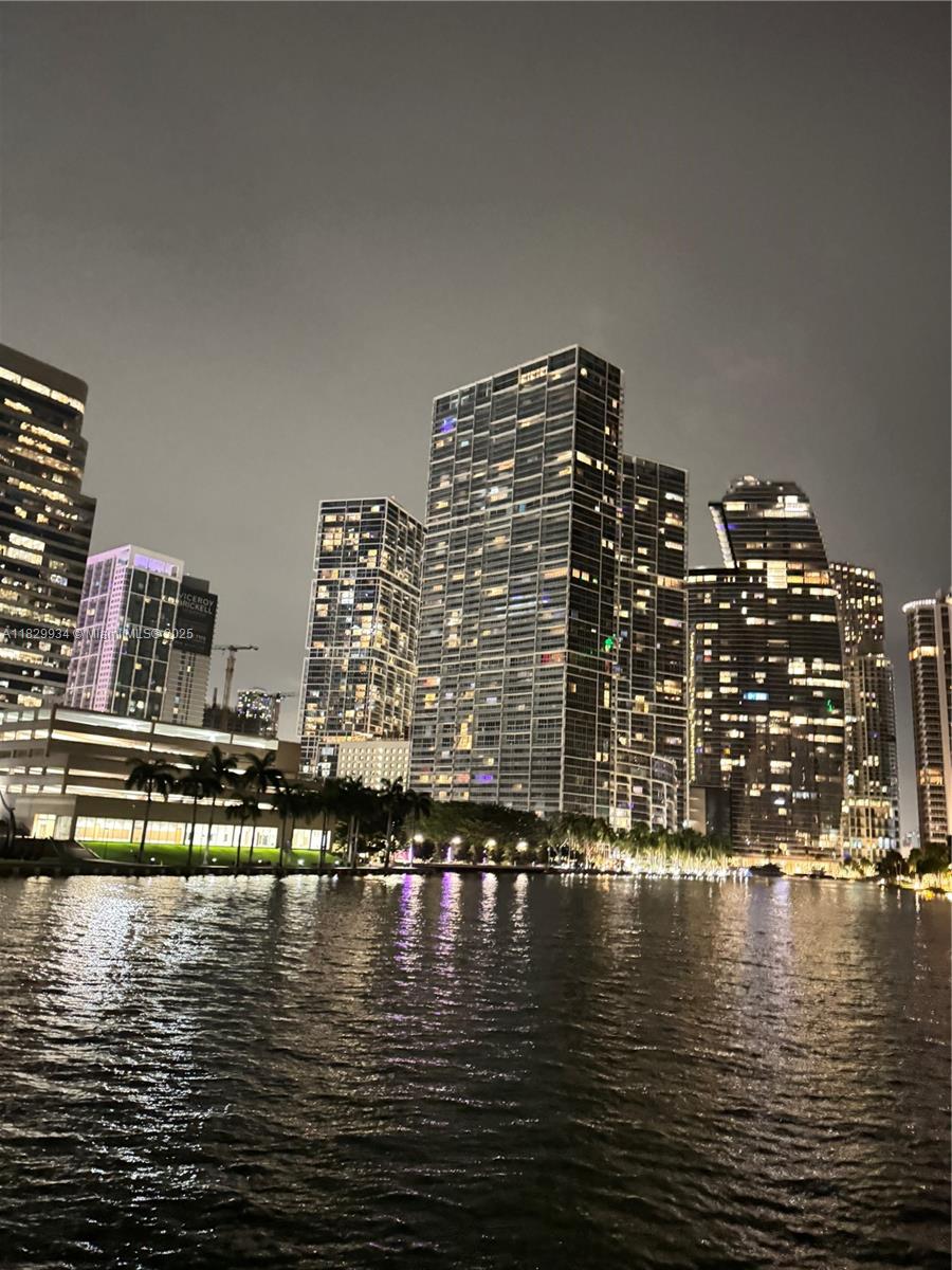 ICONBRICKELL CONDO NO 1 - Residential
