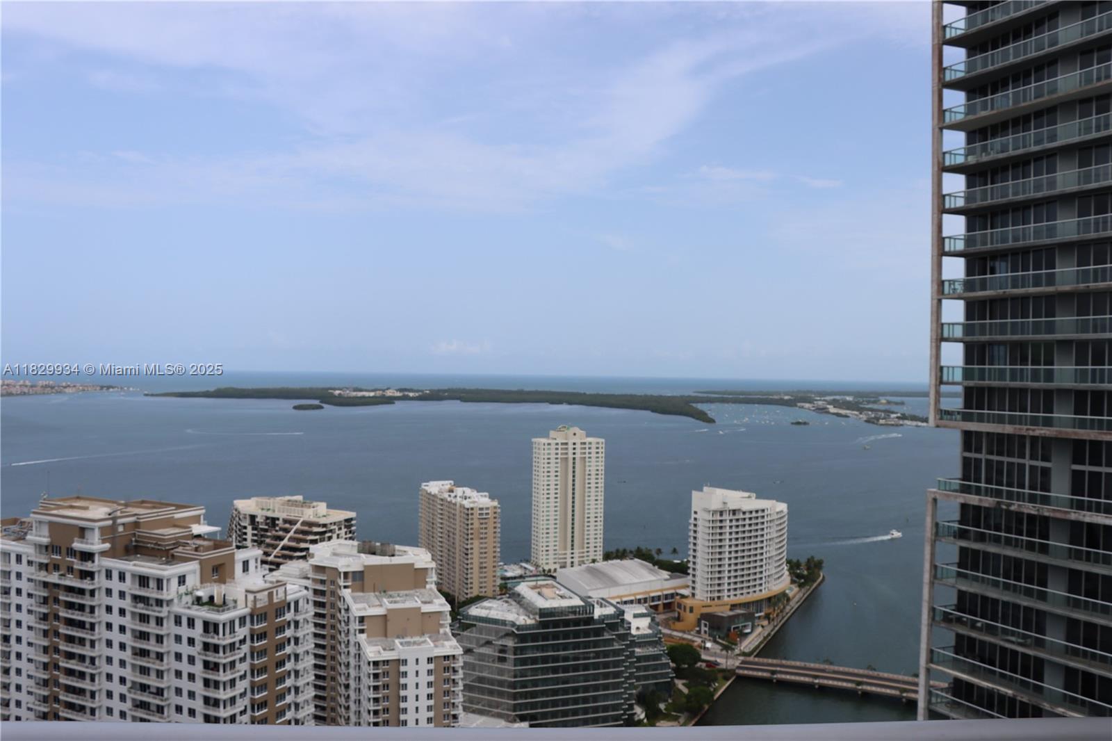 475 Brickell Ave 4207