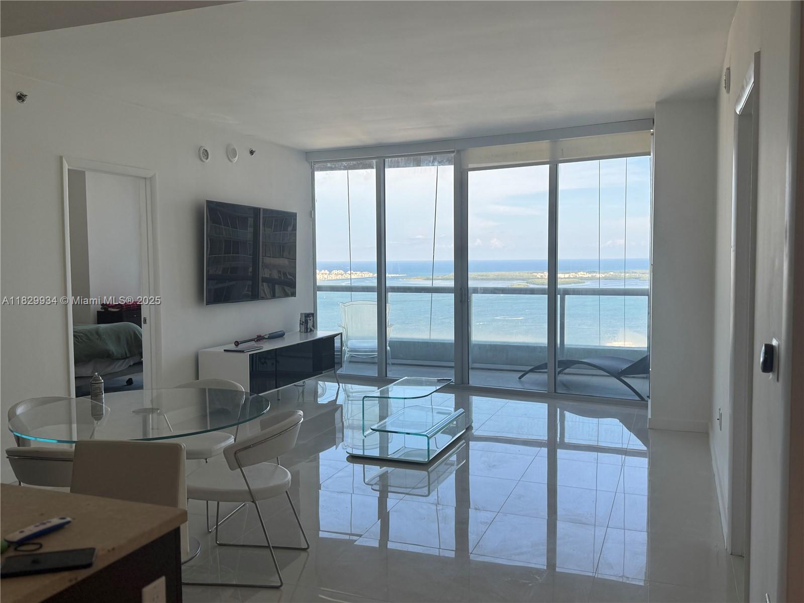 ICONBRICKELL CONDO NO 1 - Residential