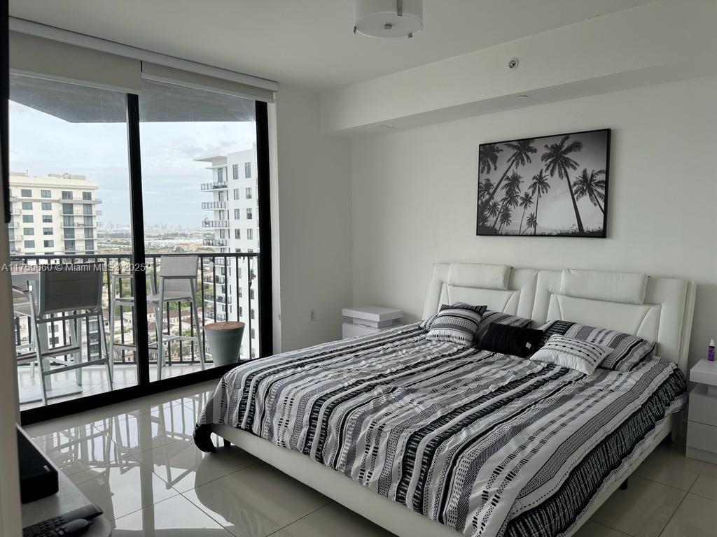 5252 PASEO CONDO - Residential