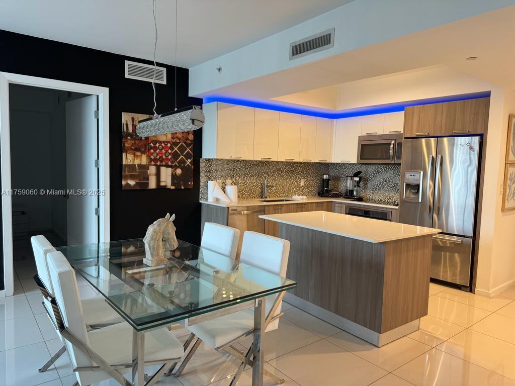 5252 PASEO CONDO - Residential