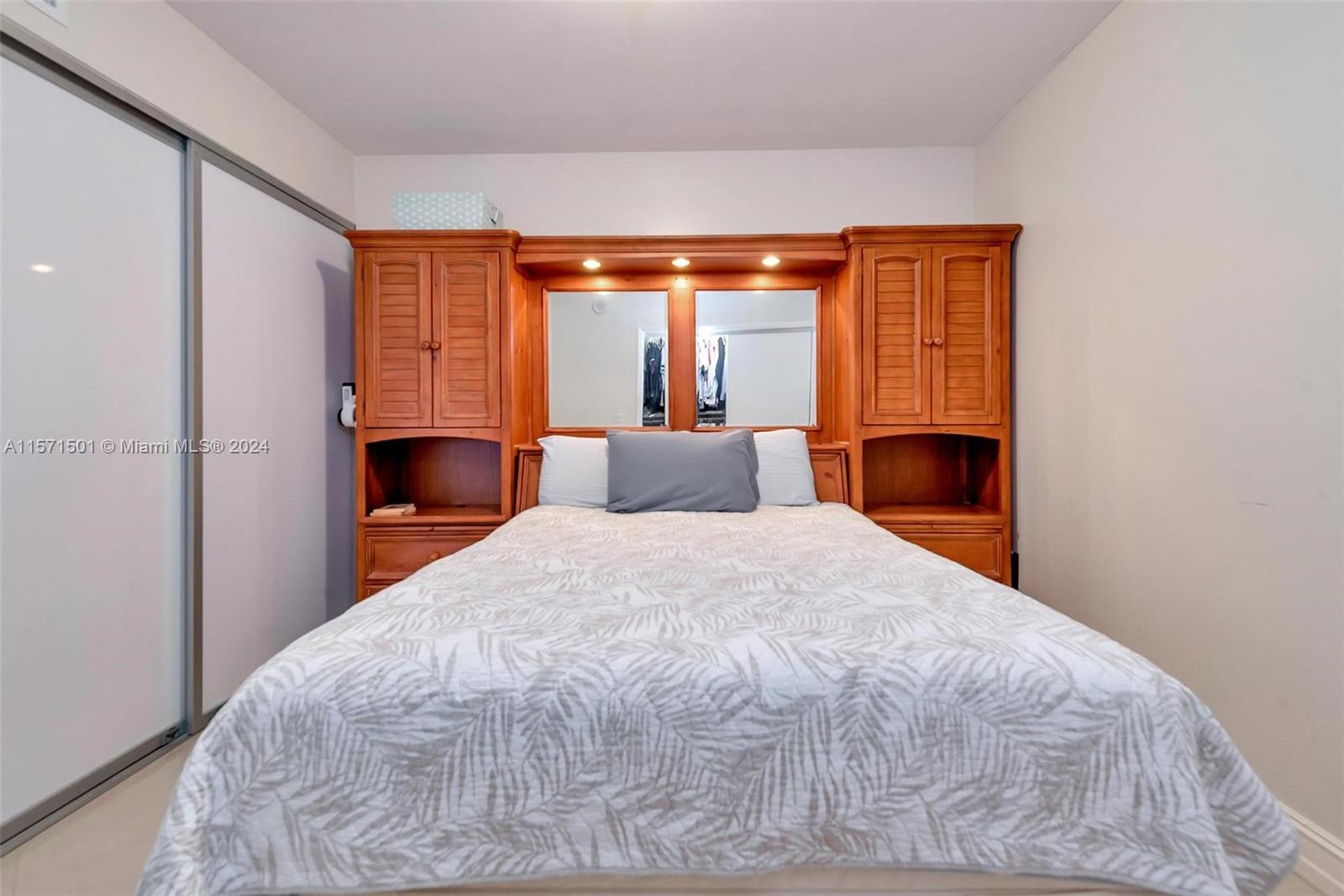 BEACH CLUB TWO CONDO - Residential Lease