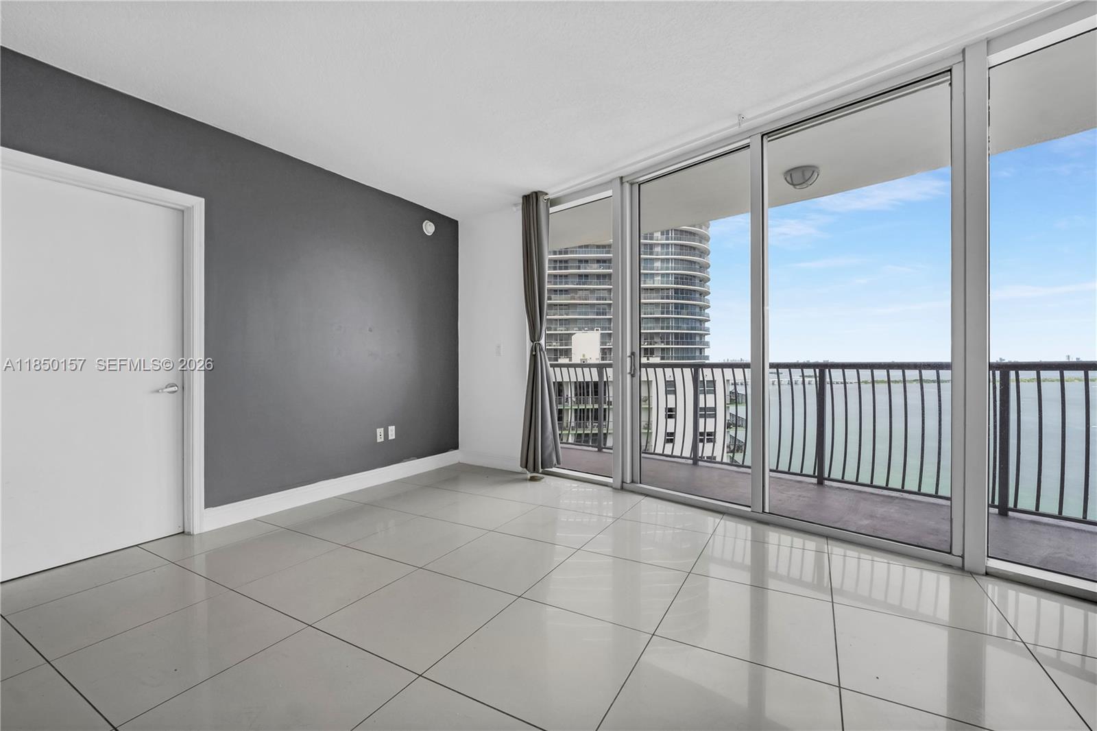 OPERA TOWER CONDO - Residential