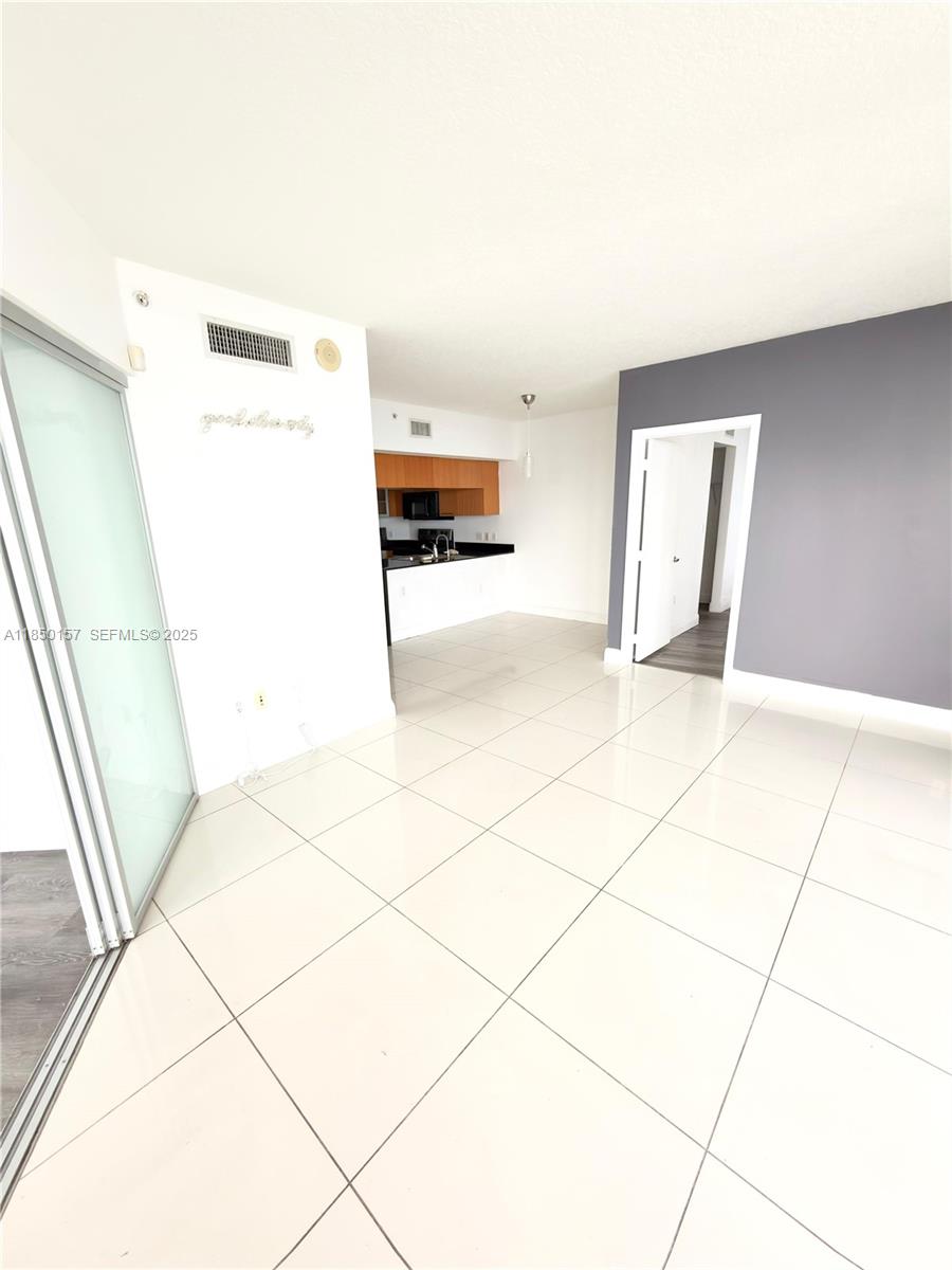 OPERA TOWER CONDO - Residential