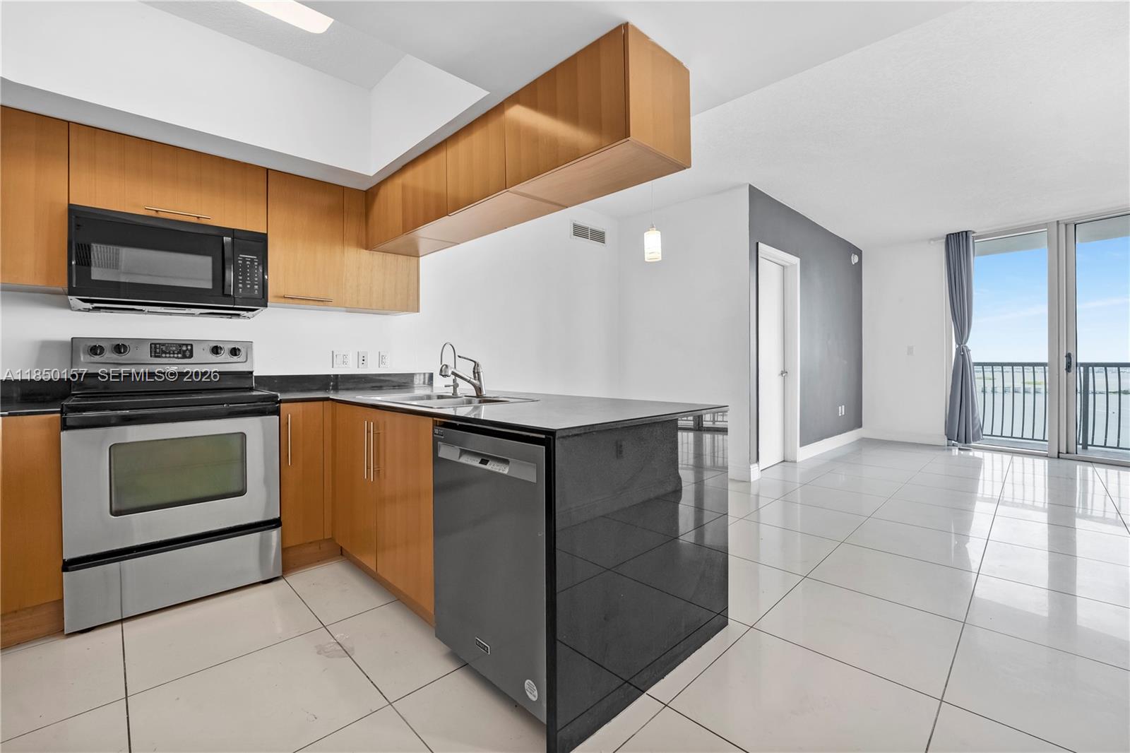 OPERA TOWER CONDO - Residential