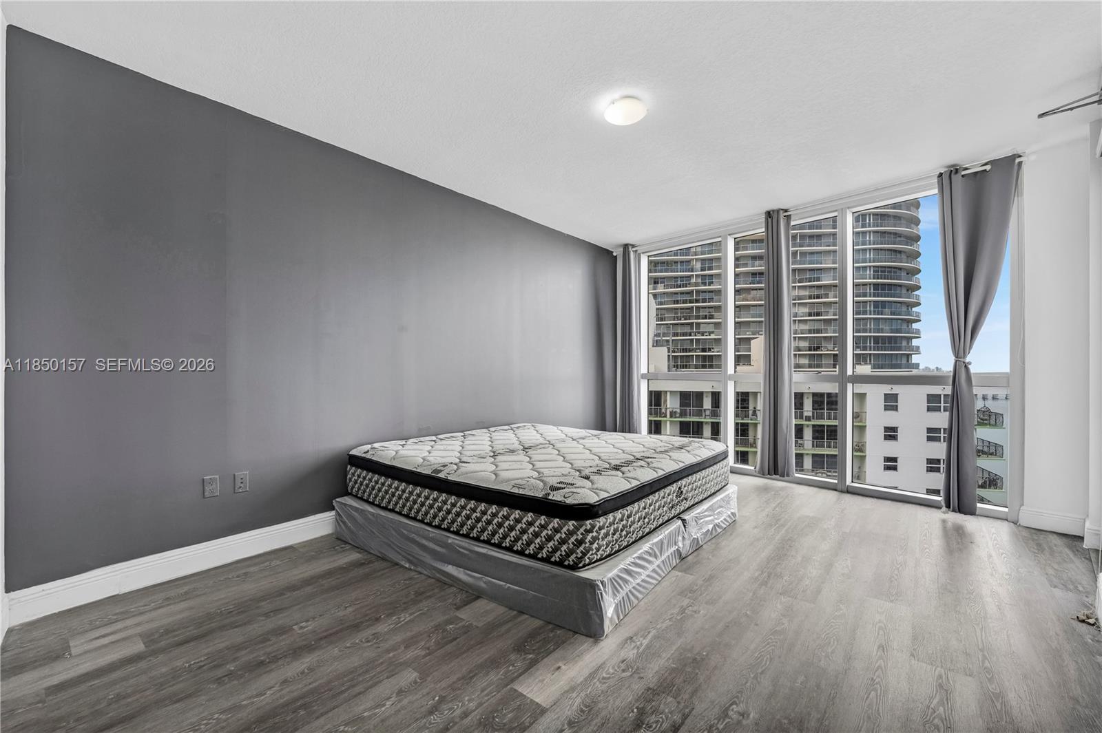 OPERA TOWER CONDO - Residential