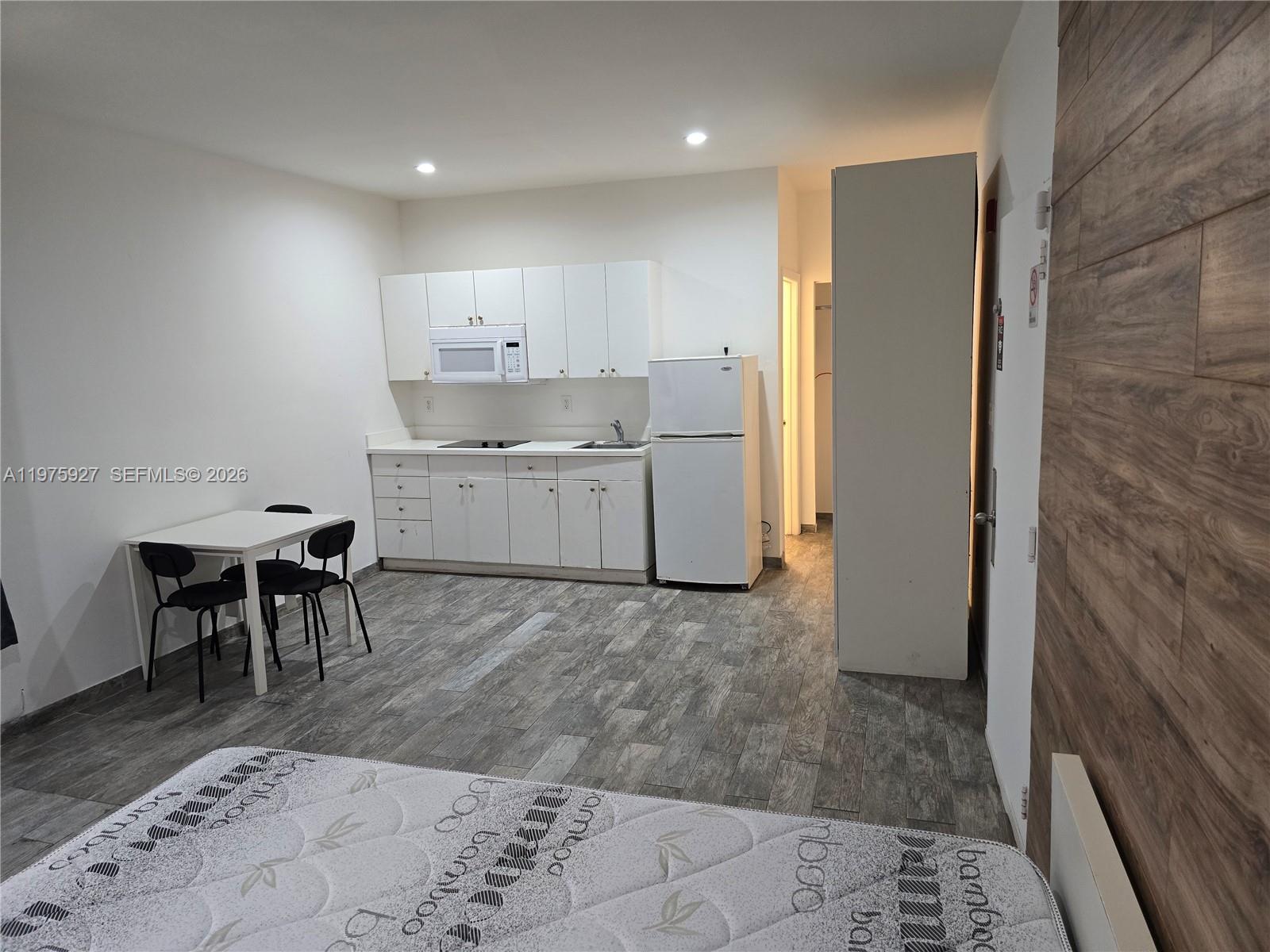 1345 Pennsylvania Ave 3A