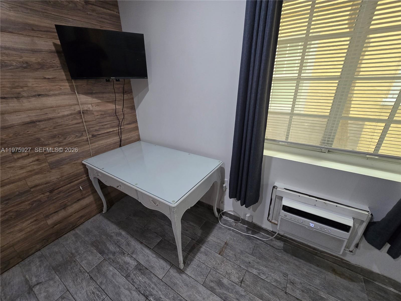 OCEAN BEACH ADDN NO 3 - Residential Lease