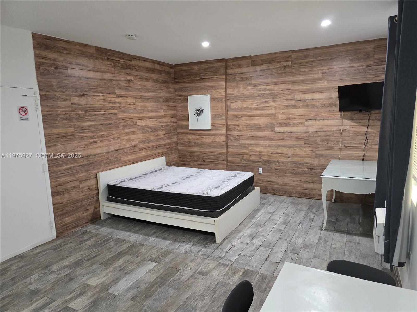 OCEAN BEACH ADDN NO 3 - Residential Lease