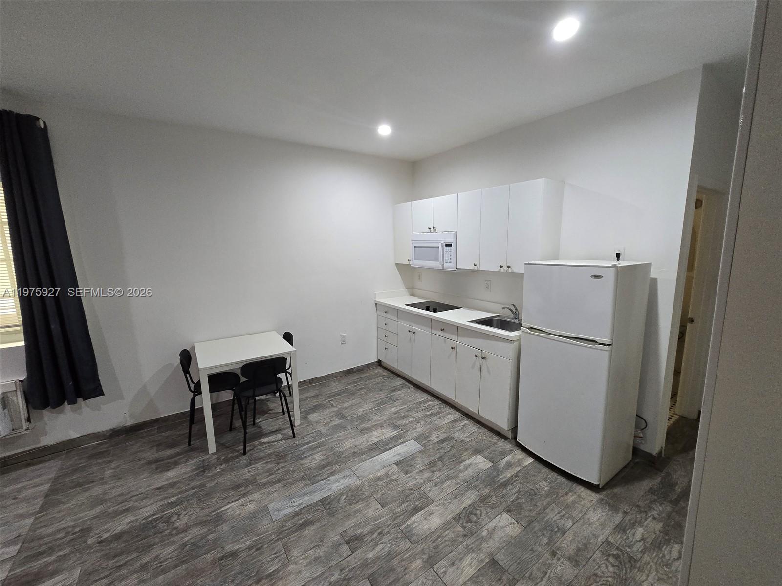 1345 Pennsylvania Ave 3A