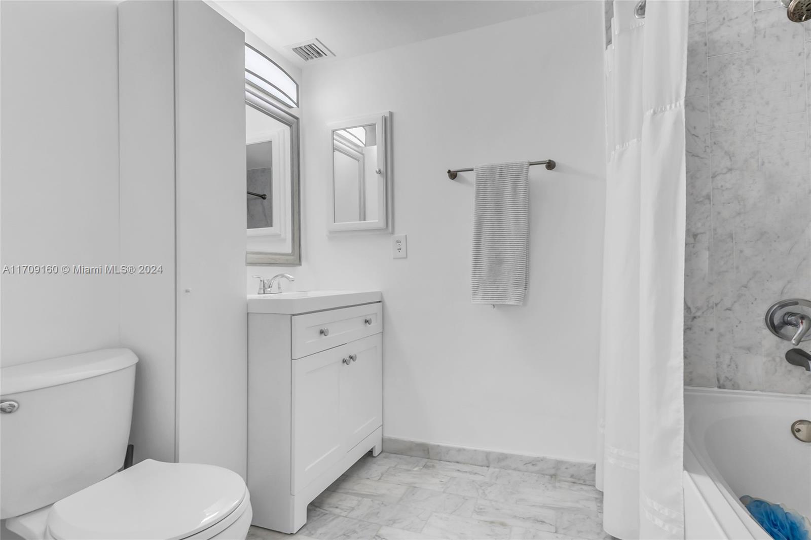 DADELAND COVE SEC 1 - Residential